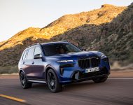 2023 BMW X7 M60i xDrive - Front Three-Quarter Wallpaper 190x150