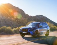 2023 BMW X7 M60i xDrive - Front Three-Quarter Wallpaper 190x150