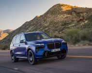 2023 BMW X7 M60i xDrive - Front Three-Quarter Wallpaper 190x150
