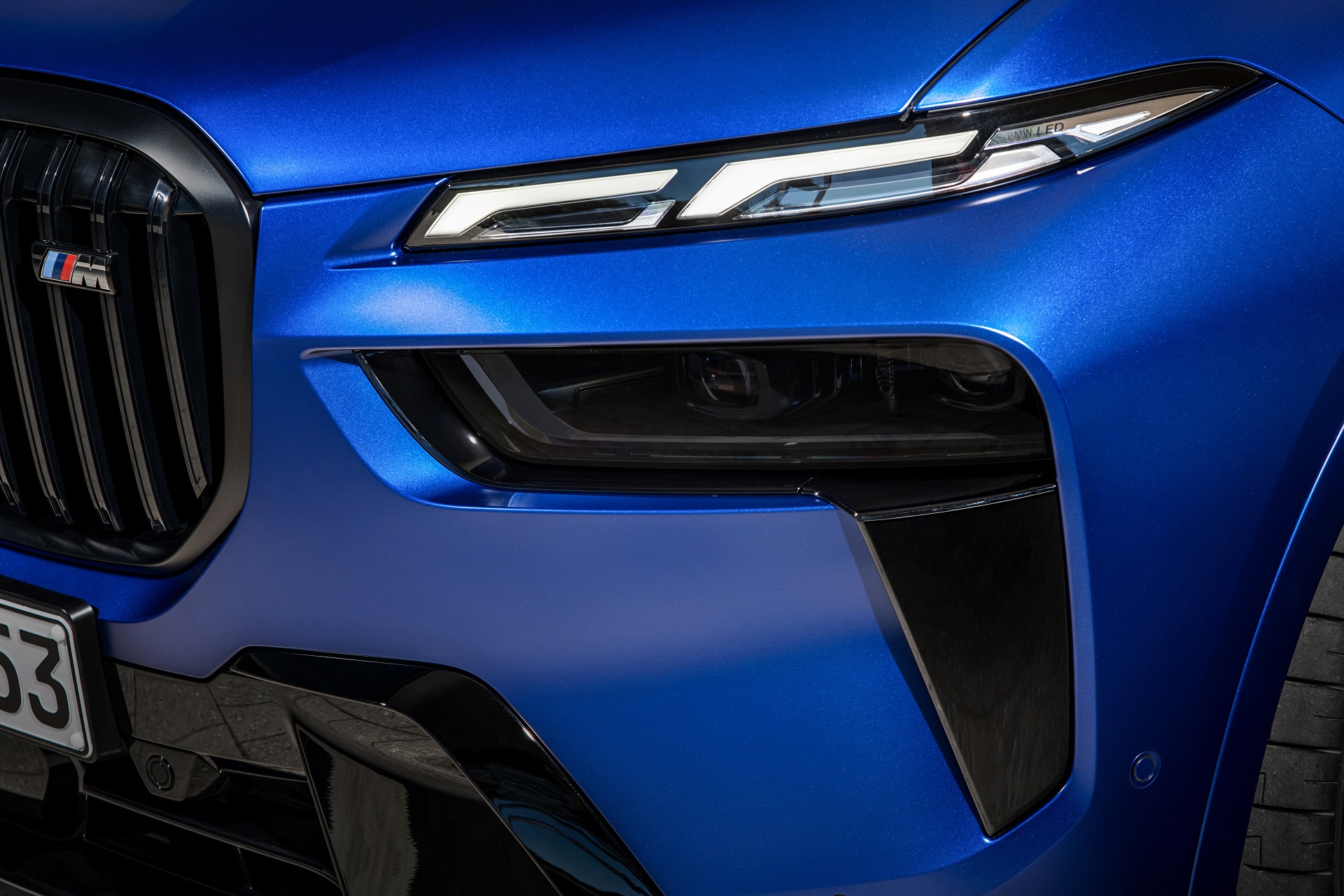 Download 2023 BMW X7 M60i xDrive - Headlight HD Wallpaper 1920x1280 #41