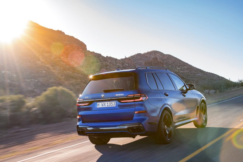 2023 BMW X7 M60i xDrive - Rear Three-Quarter Wallpaper 850x567 #14
