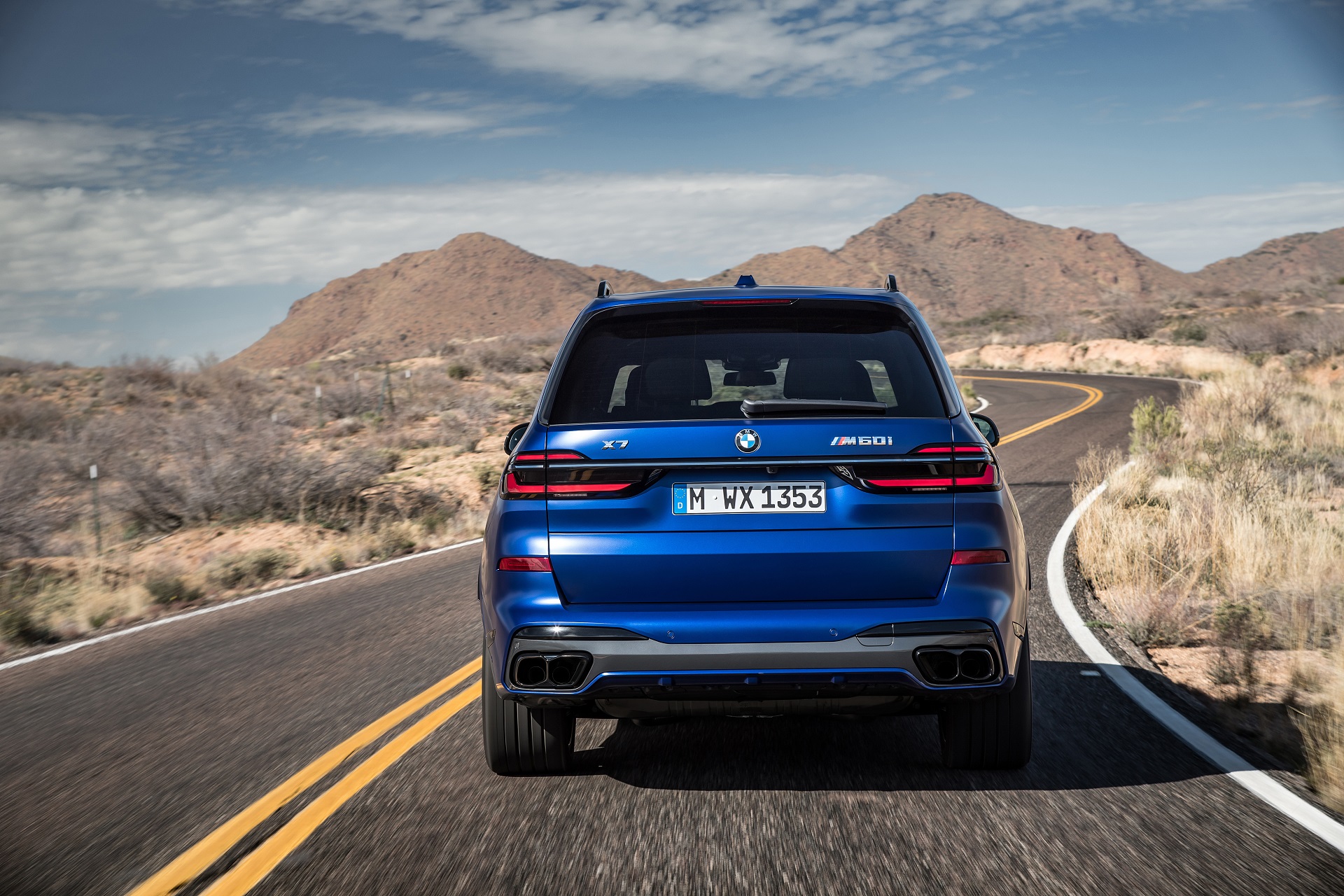 Download 2023 BMW X7 M60i xDrive - Rear HD Wallpaper 1920x1280 #20