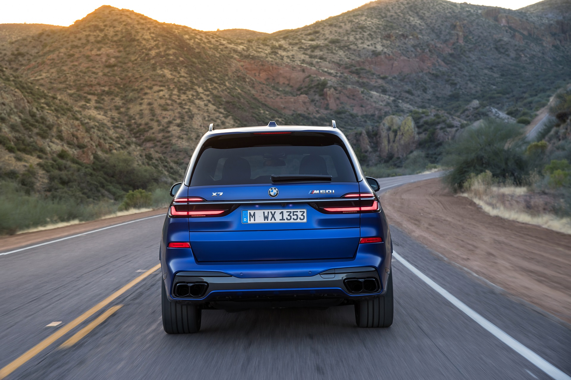 Download 2023 BMW X7 M60i xDrive - Rear HD Wallpaper 1920x1280 #21