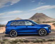 2023 BMW X7 M60i xDrive - Side Wallpaper 190x150