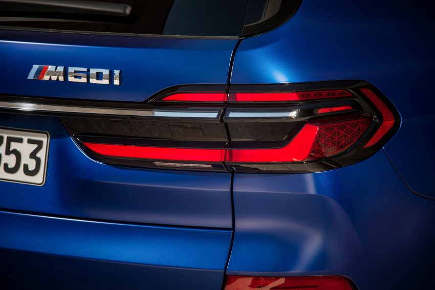 2023 BMW X7 M60i xDrive - Tail Light Wallpaper 850x567 #45
