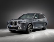 Download 2023 BMW X7 xDrive40i HD Wallpapers and Backgrounds