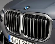 2023 BMW X7 xDrive40i - Grille Wallpaper 190x150