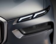 2023 BMW X7 xDrive40i - Headlight Wallpaper 190x150