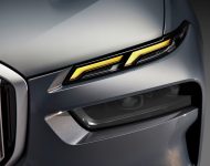 2023 BMW X7 xDrive40i - Headlight Wallpaper 190x150