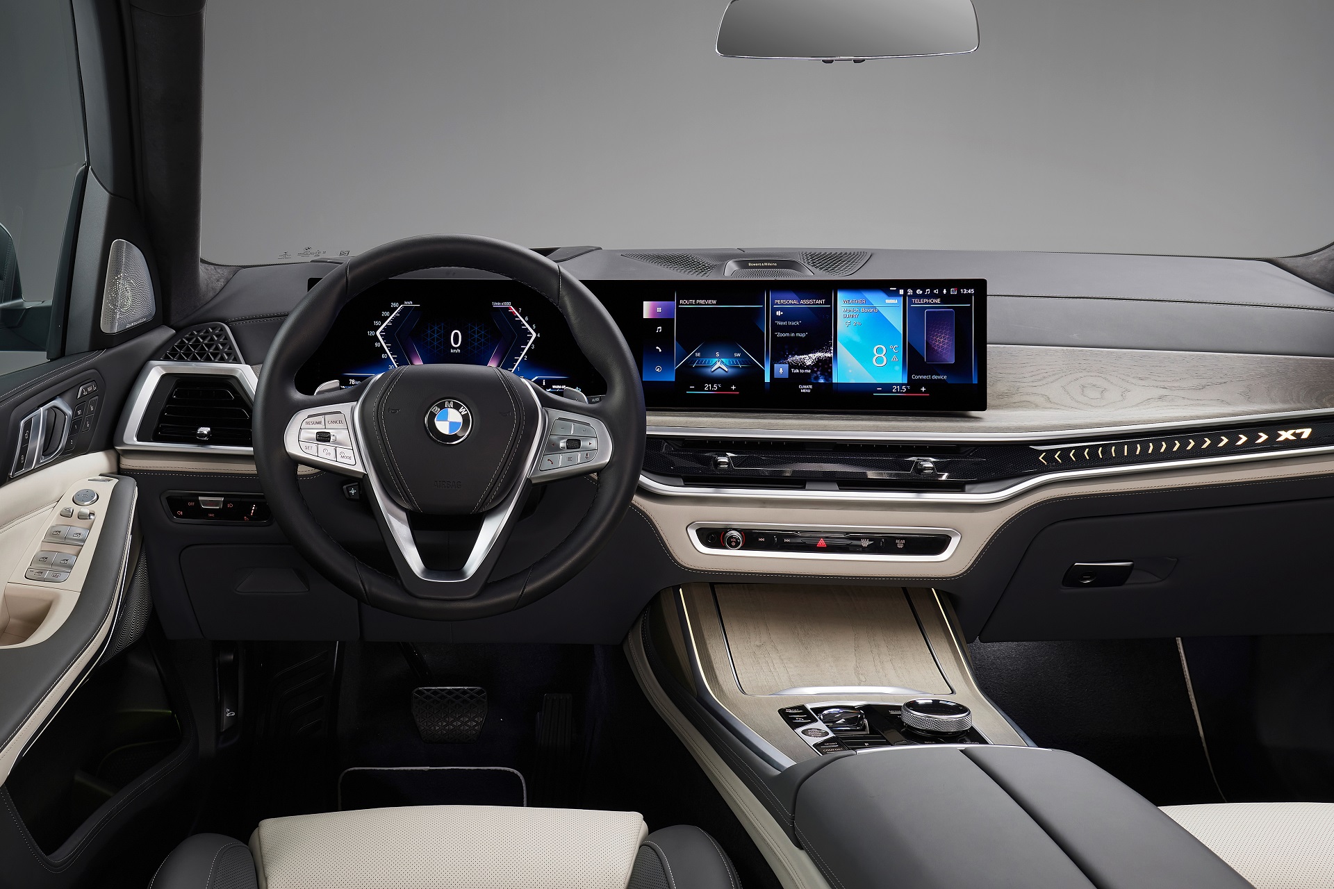 Download 2023 BMW X7 xDrive40i - Interior, Cockpit HD Wallpaper 1920x1280 #19