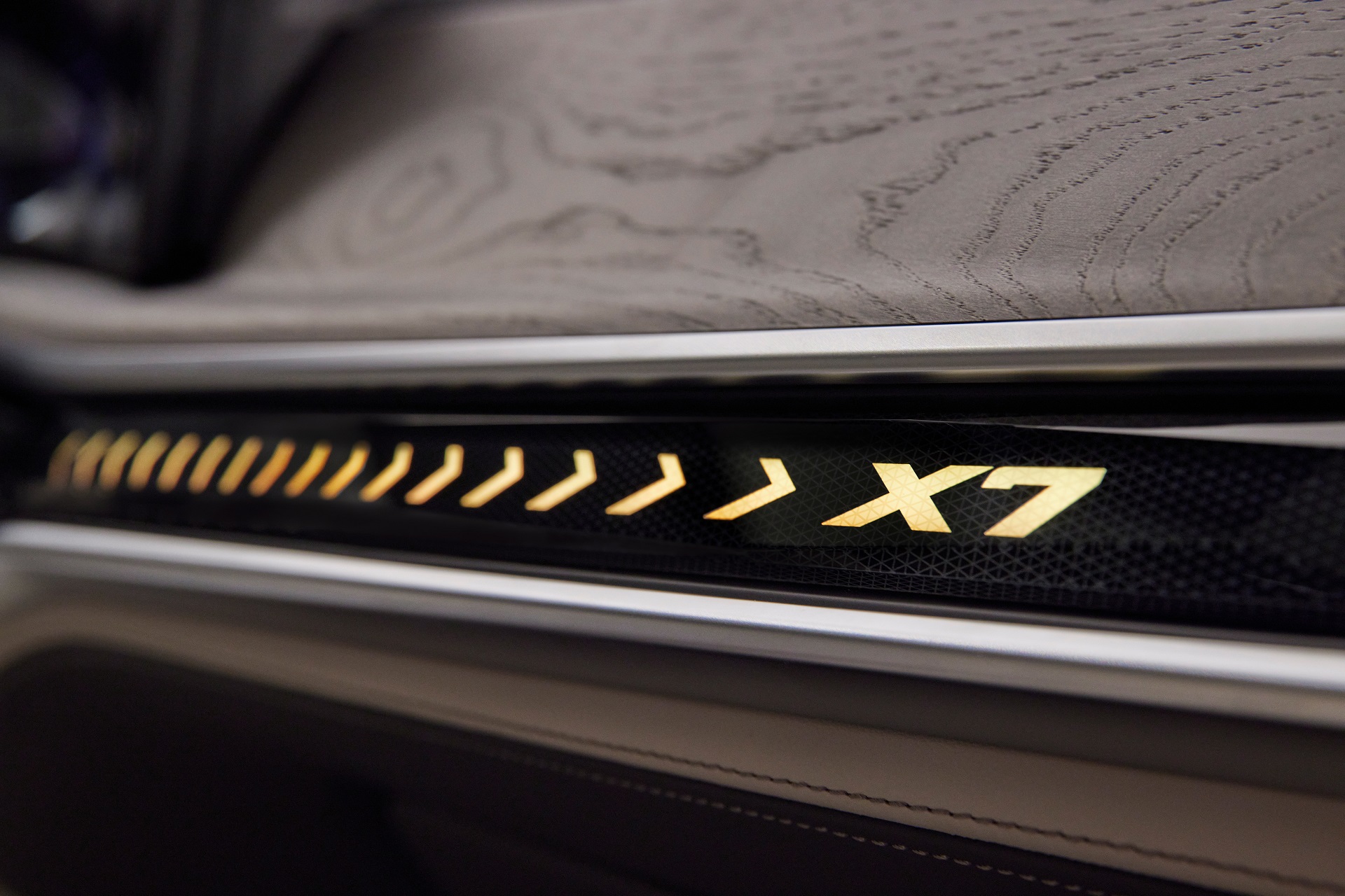 Download 2023 BMW X7 xDrive40i - Interior, Detail HD Wallpaper 1920x1280 #22