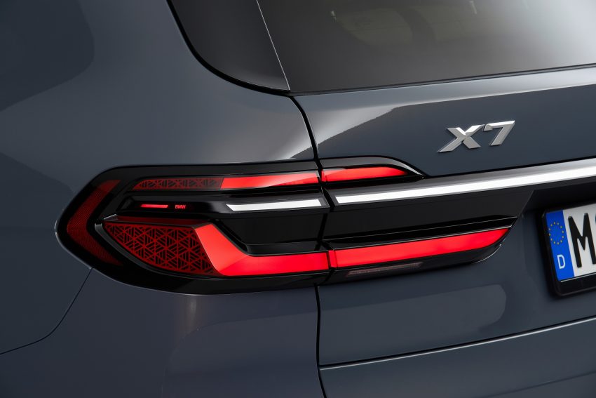 2023 BMW X7 xDrive40i - Tail Light Wallpaper 850x567 #17