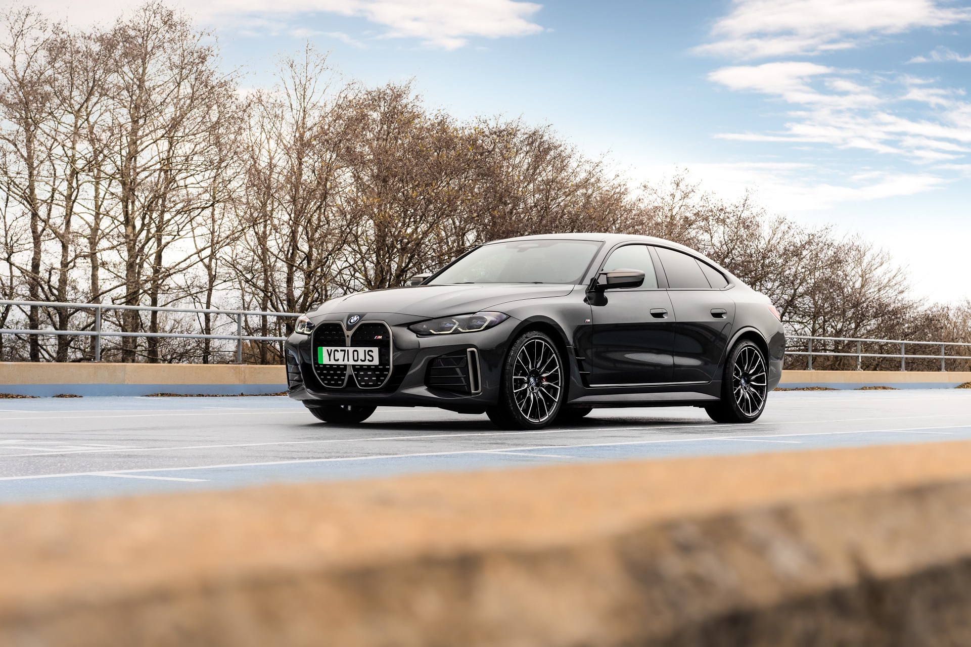 Download 2023 BMW i4 M50 - UK version - Front Three-Quarter HD Wallpaper 1921x1280 #8