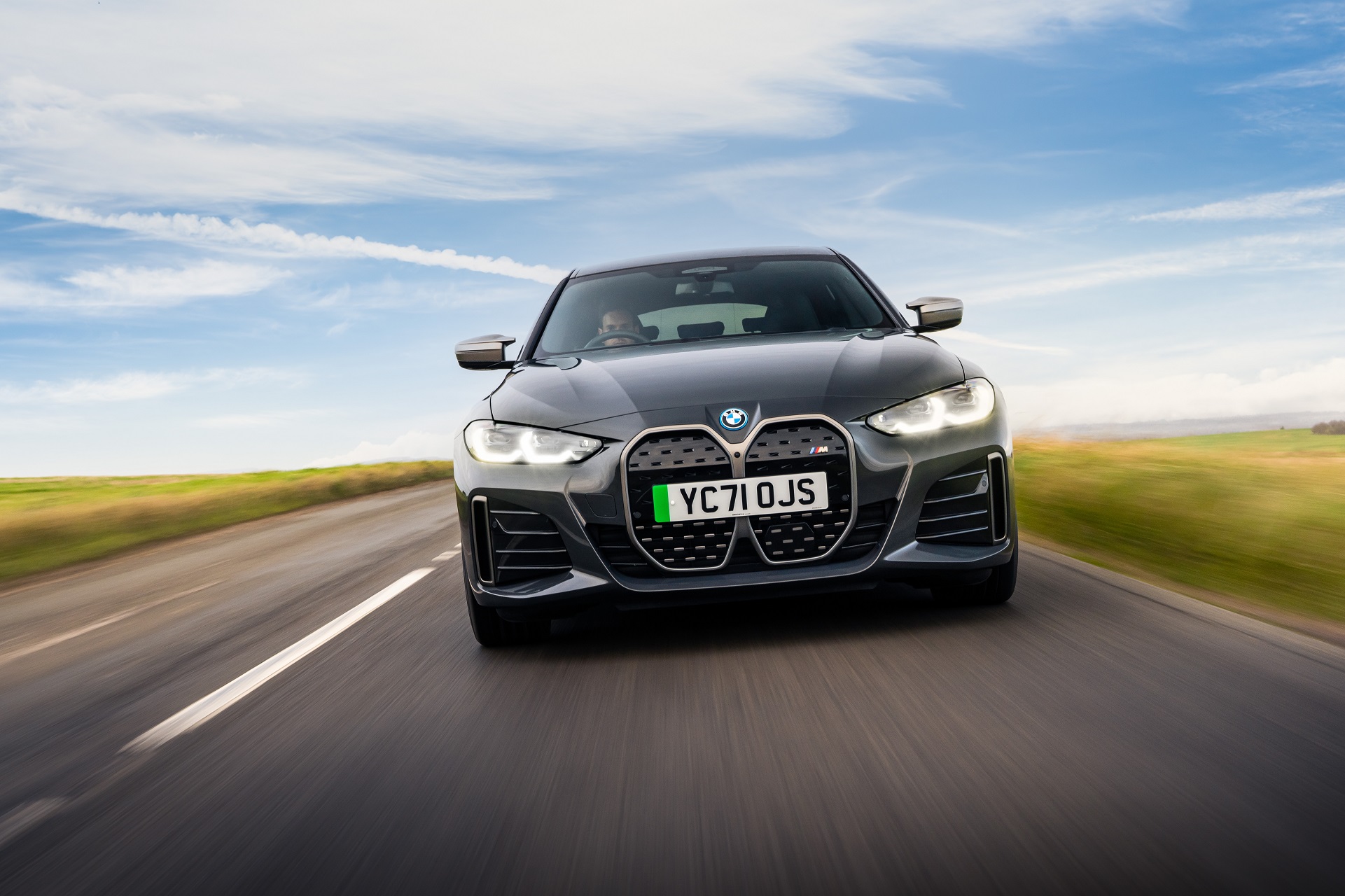 Download 2023 BMW i4 M50 - UK version - Front HD Wallpaper 1921x1280 #4