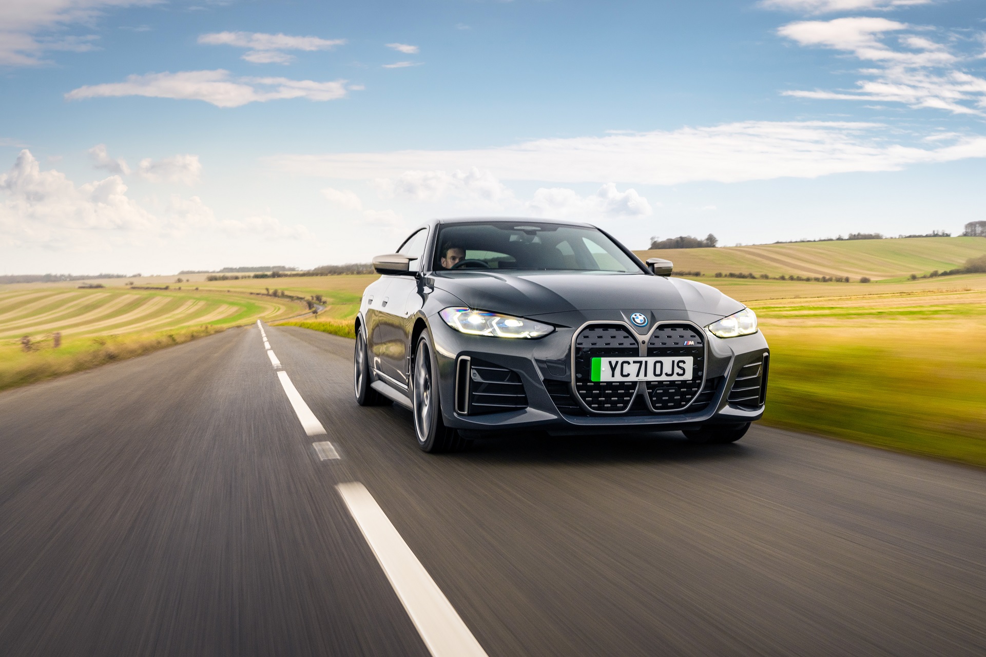 Download 2023 BMW i4 M50 - UK version - Front HD Wallpaper 1921x1280 #5