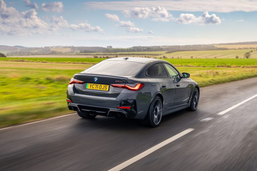2023 BMW i4 M50 - UK version - Rear Three-Quarter Wallpaper 850x566 #6