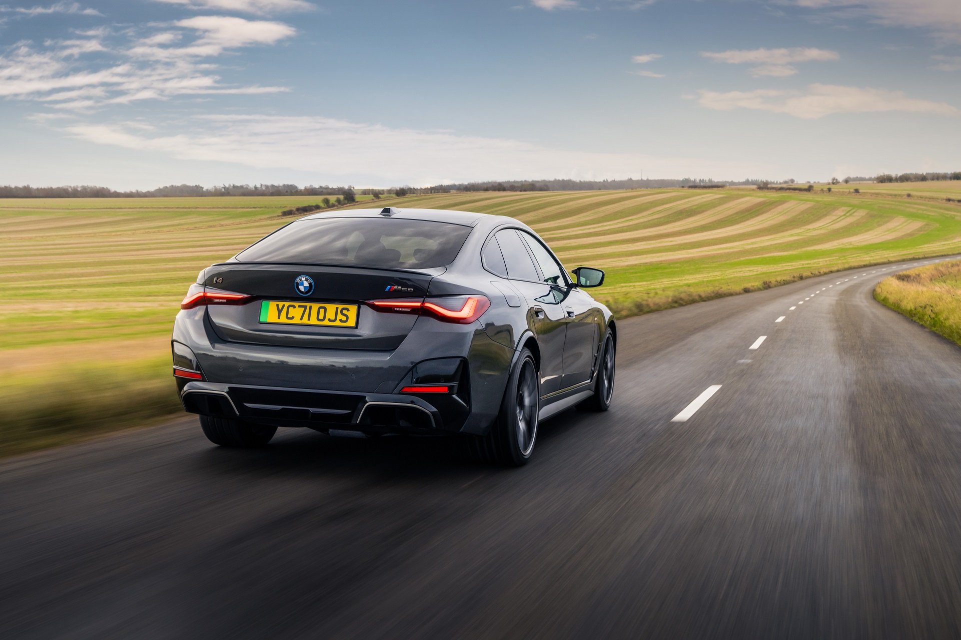 Download 2023 BMW i4 M50 - UK version - Rear HD Wallpaper 1921x1280 #7