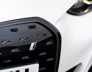 2023 BMW i4 eDrive40 - UK version - Grille Wallpaper 190x150