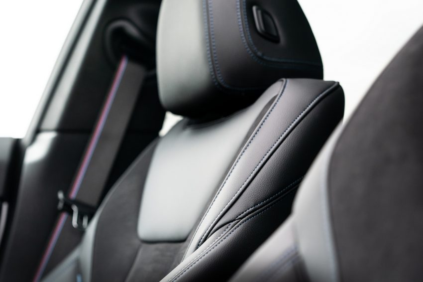 2023 BMW i4 eDrive40 - UK version - Interior, Seats Wallpaper 850x566 #31