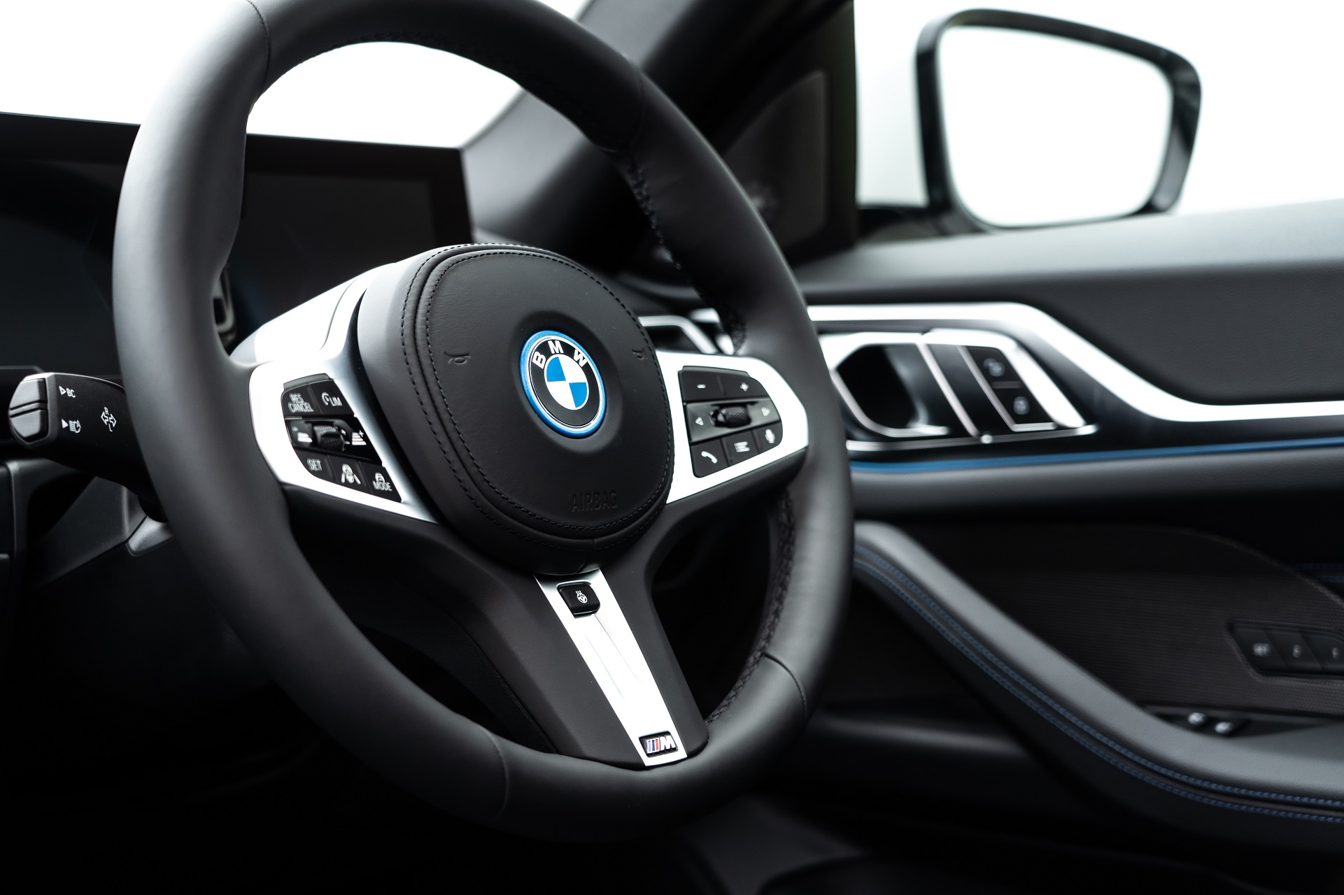 Download 2023 BMW i4 eDrive40 - UK version - Interior, Steering Wheel HD Wallpaper 1921x1280 #21