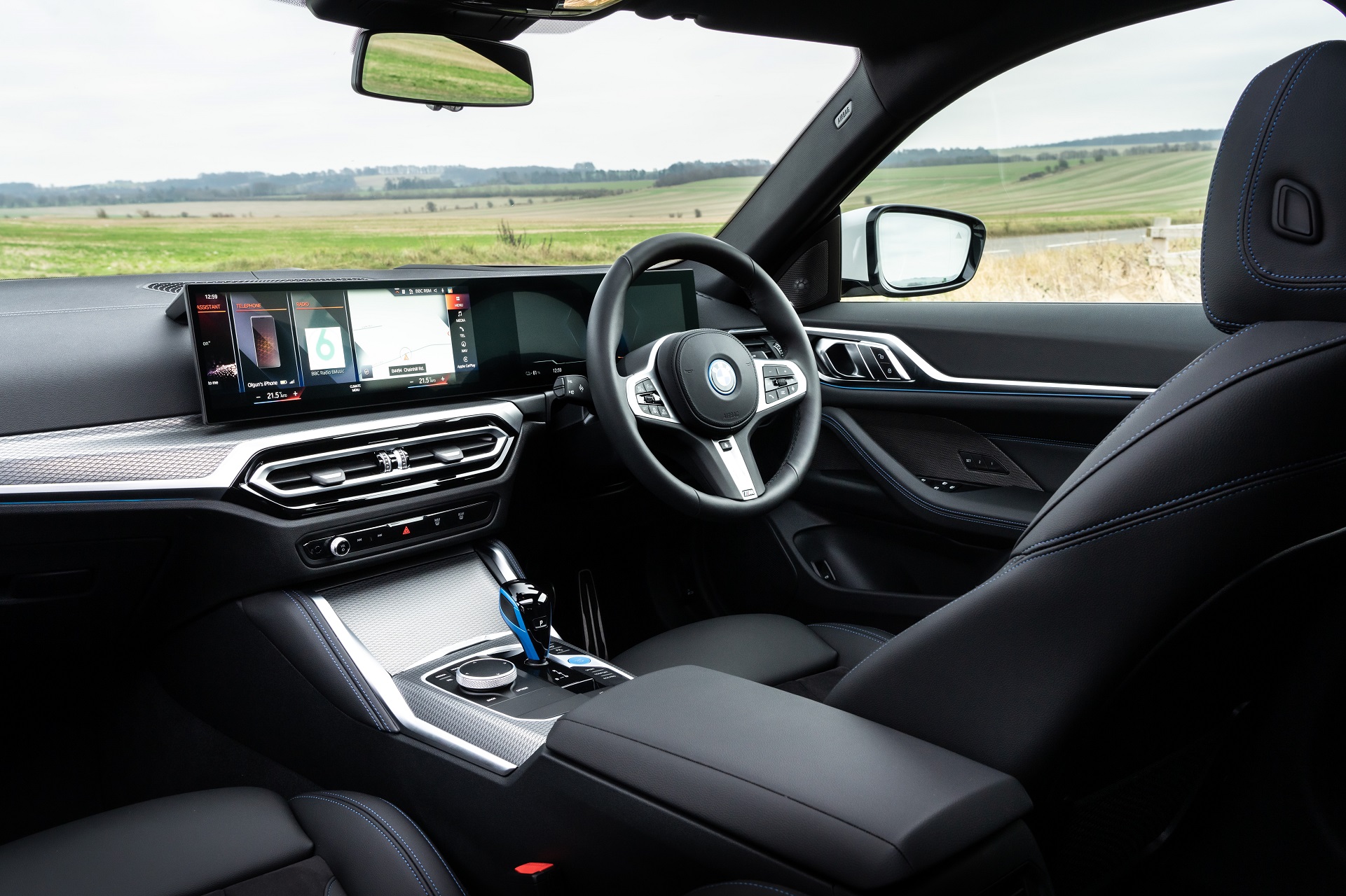 Download 2023 BMW i4 eDrive40 - UK version - Interior HD Wallpaper 1921x1280 #27