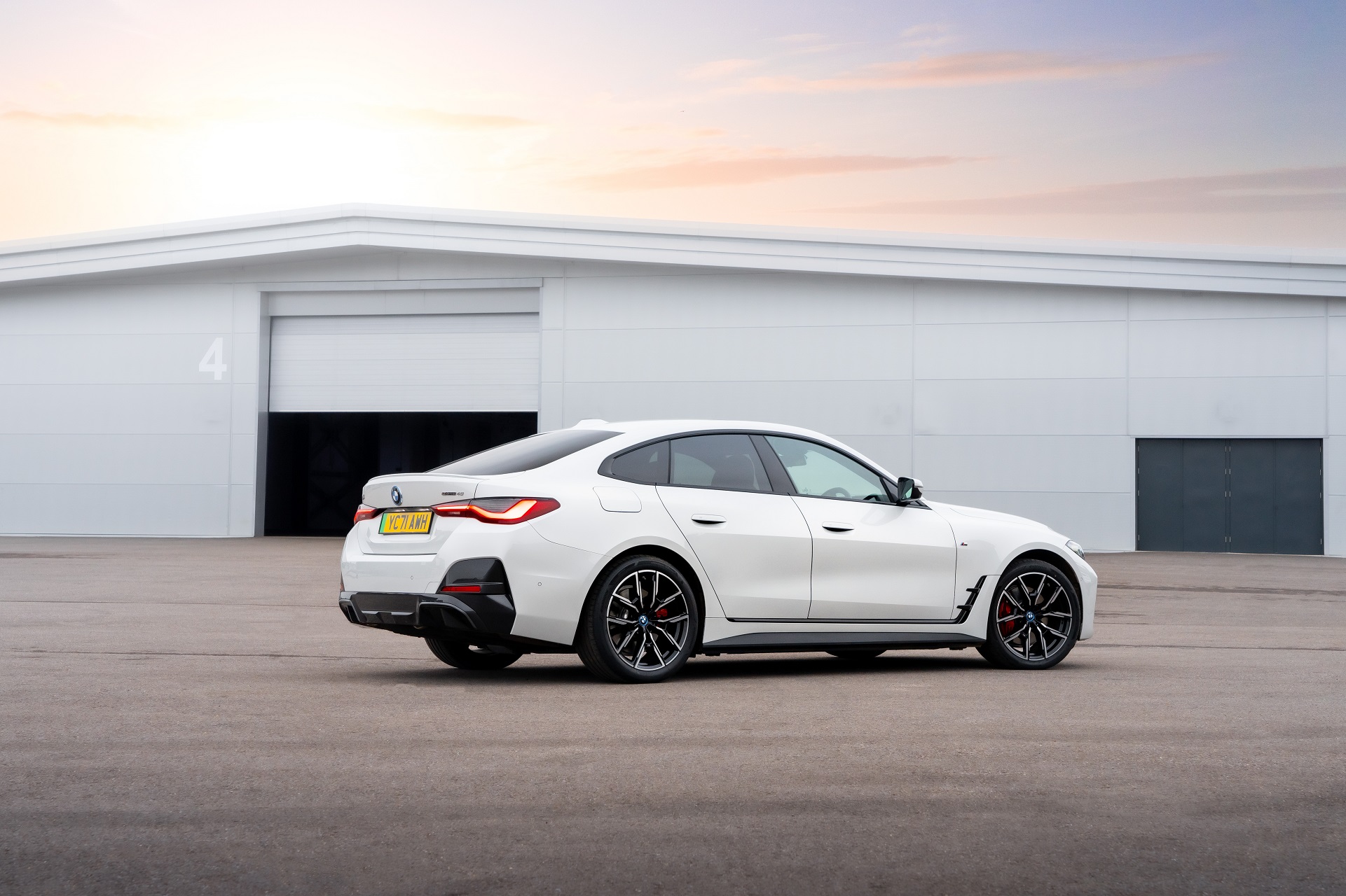 Download 2023 BMW i4 eDrive40 - UK version - Rear Three-Quarter HD Wallpaper 1921x1280 #13