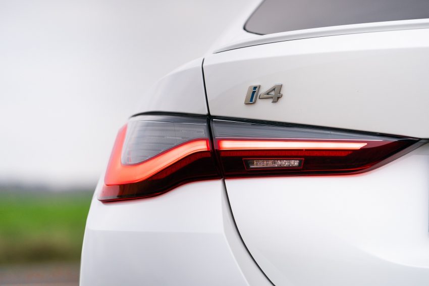 2023 BMW i4 eDrive40 - UK version - Tail Light Wallpaper 850x566 #20