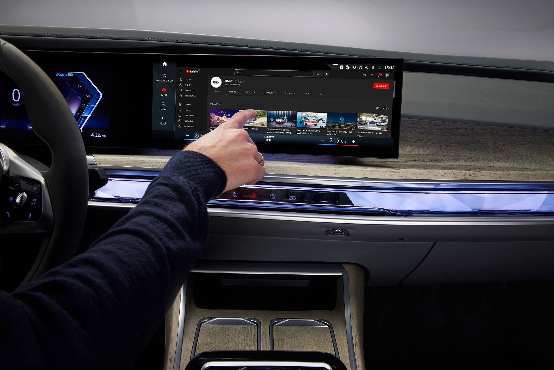 Download 2023 BMW i7 xDrive60 - Central Console HD Wallpaper 1921x1281 #47