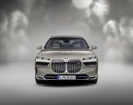 2023 BMW i7 xDrive60 - Front Wallpaper 190x150