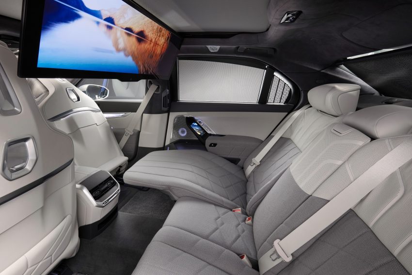 2023 BMW i7 xDrive60 - Interior, Rear Seats Wallpaper 850x567 #72