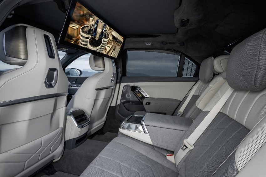 2023 BMW i7 xDrive60 - Interior, Rear Seats Wallpaper 850x566 #74