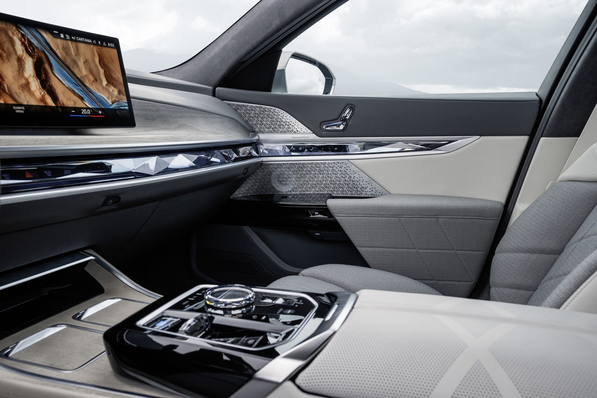 Download 2023 BMW i7 xDrive60 - Interior HD Wallpaper 1921x1280 #50