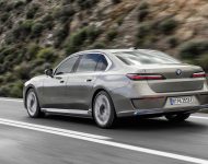 2023 BMW i7 xDrive60 - Rear Three-Quarter Wallpaper 190x150