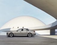 2023 BMW i7 xDrive60 - Side Wallpaper 190x150