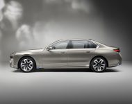 2023 BMW i7 xDrive60 - Side Wallpaper 190x150