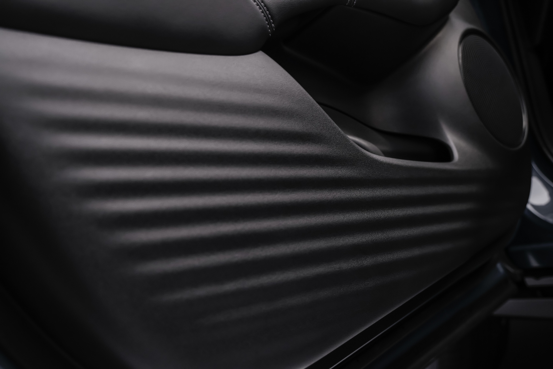 Download 2023 Honda HR-V EX-L - US version - Interior, Detail HD Wallpaper 1920x1281 #50