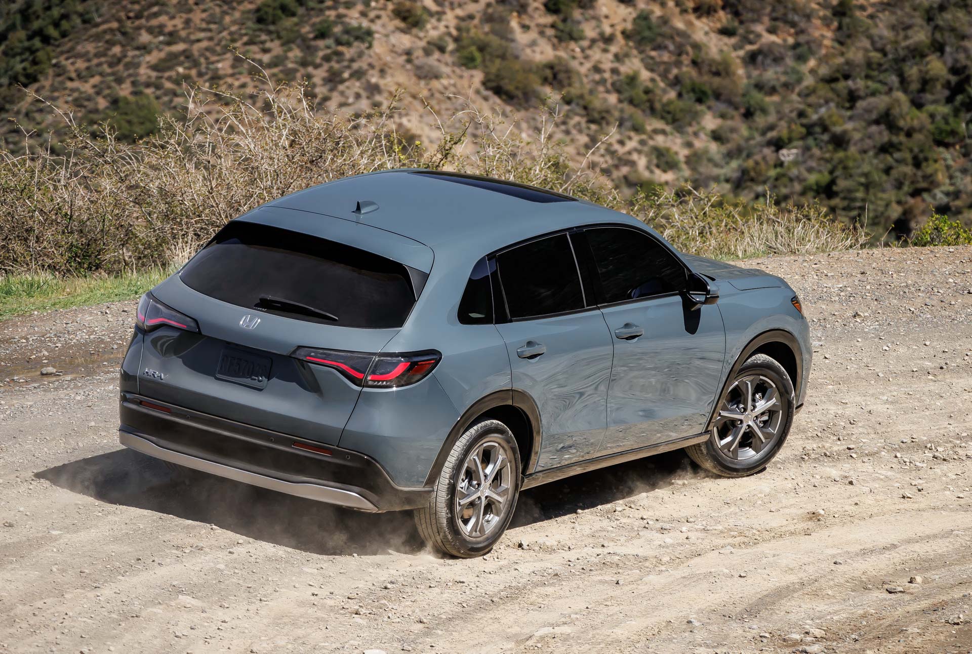 Download 2023 Honda HR-V EX-L - US version - Rear Three-Quarter HD Wallpaper 1920x1292 #33