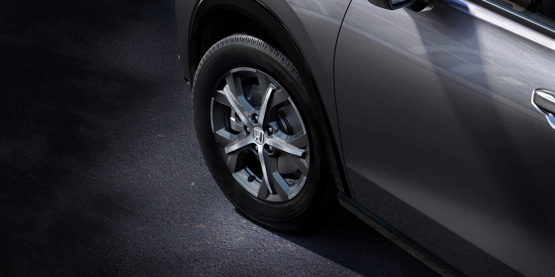 Download 2023 Honda HR-V EX-L - US version - Wheel HD Wallpaper 1920x960 #39