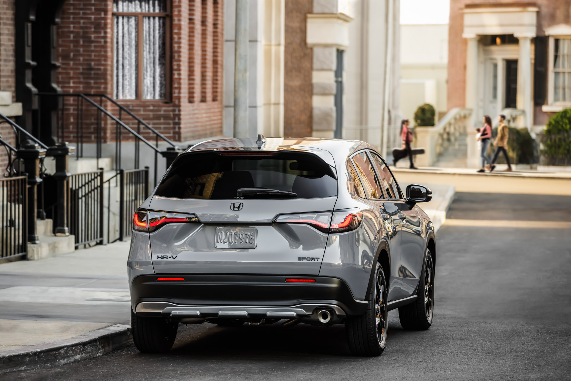Download 2023 Honda HR-V Sport - US version - Rear HD Wallpaper 1920x1281 #8