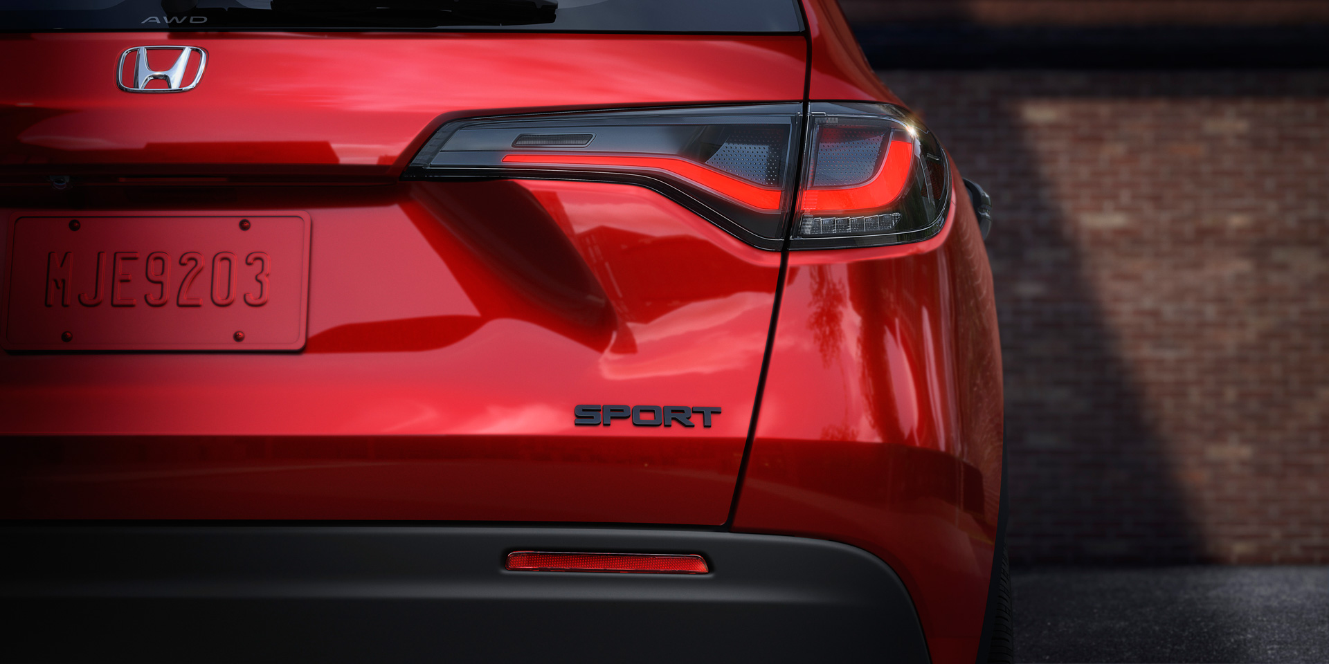 Download 2023 Honda HR-V Sport - US version - Tail Light HD Wallpaper 1920x960 #21