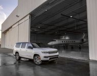 2023 Jeep Grand Wagoneer L - Front Three-Quarter Wallpaper 190x150