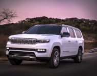 2023 Jeep Grand Wagoneer L - Front Three-Quarter Wallpaper 190x150