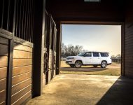 2023 Jeep Grand Wagoneer L - Front Three-Quarter Wallpaper 190x150