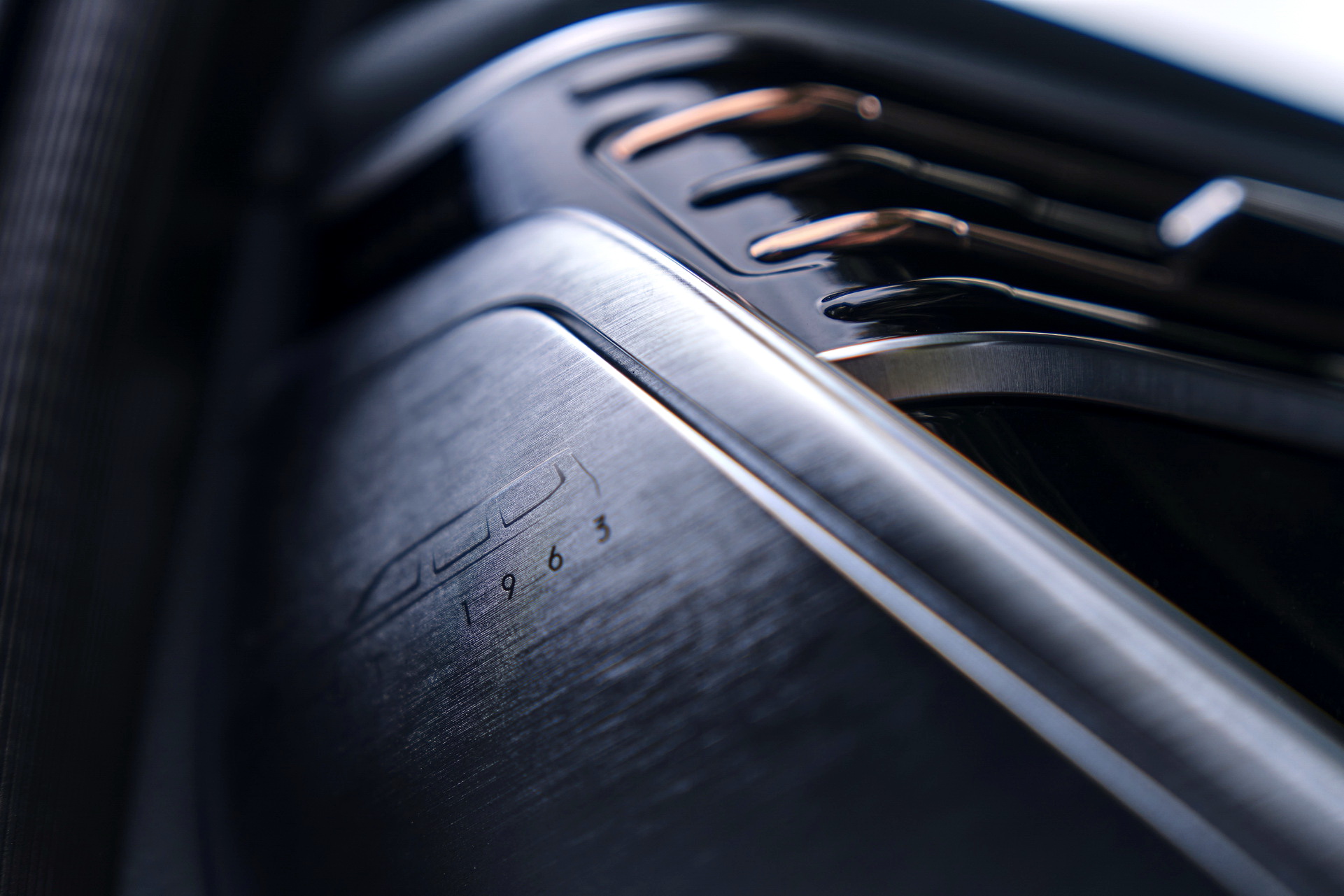 Download 2023 Jeep Grand Wagoneer L - Interior, Detail HD Wallpaper 1921x1281 #129