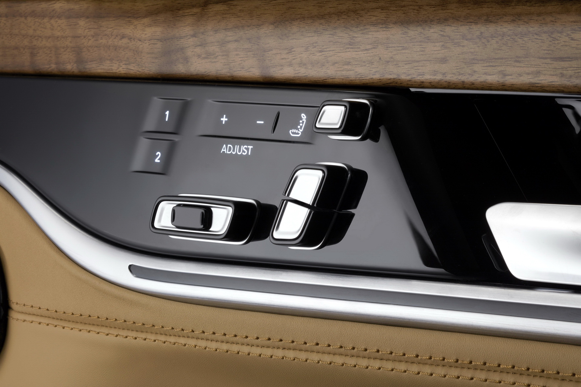 Download 2023 Jeep Grand Wagoneer L - Interior, Detail HD Wallpaper 1921x1281 #80