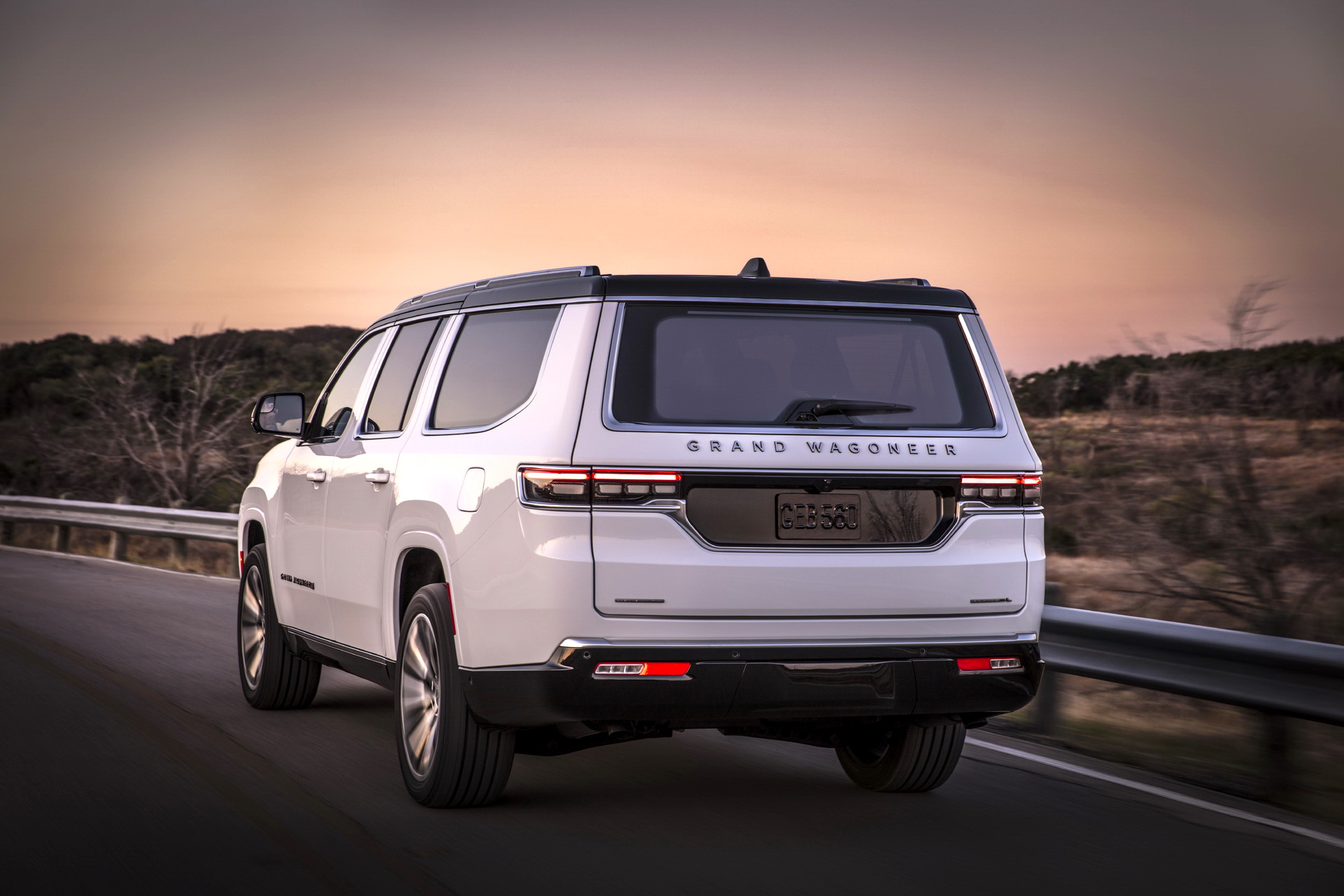 Download 2023 Jeep Grand Wagoneer L - Rear Three-Quarter HD Wallpaper 1921x1281 #31