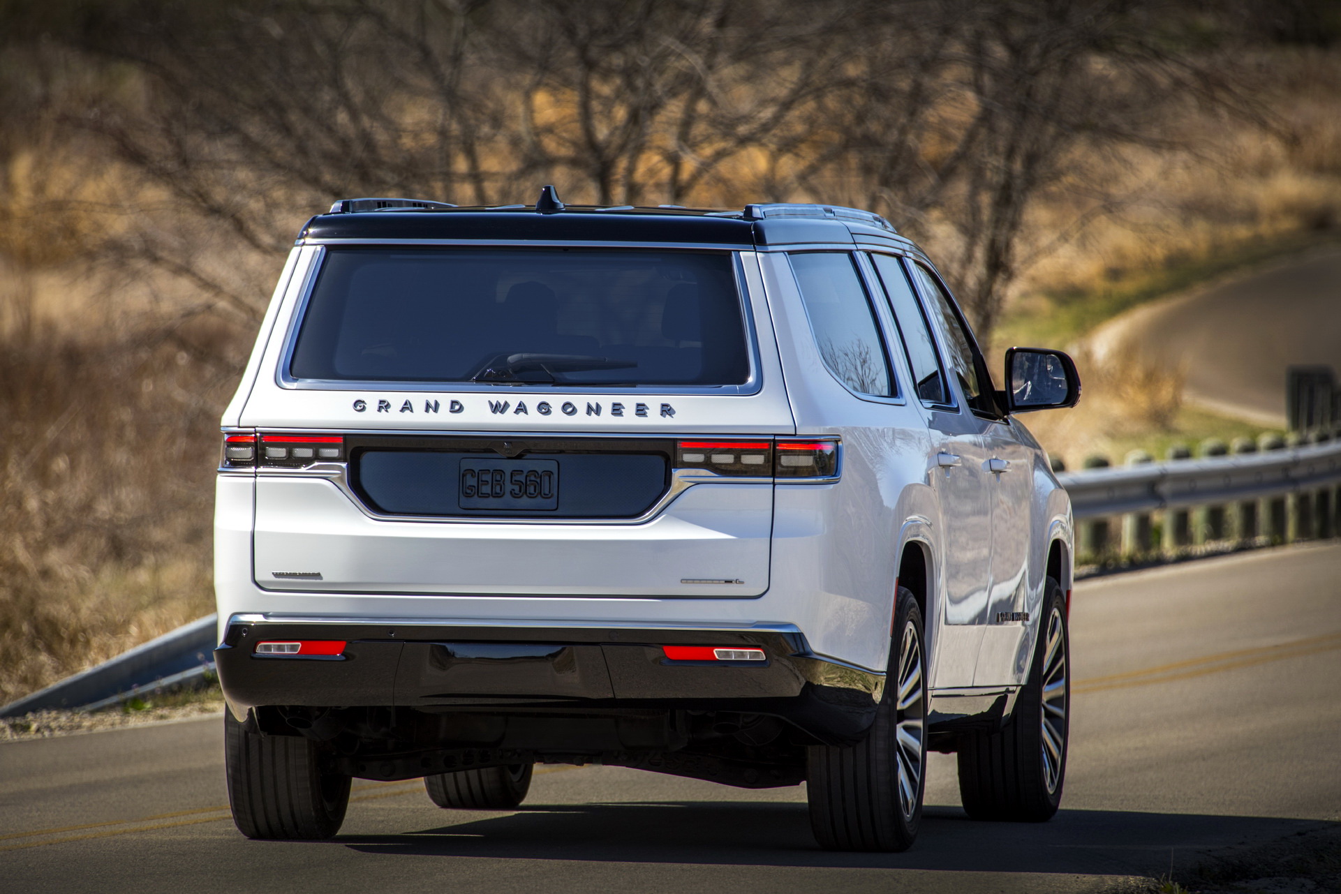 Download 2023 Jeep Grand Wagoneer L - Rear HD Wallpaper 1921x1281 #12