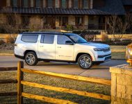 2023 Jeep Grand Wagoneer L - Side Wallpaper 190x150