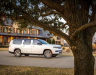 2023 Jeep Grand Wagoneer L - Side Wallpaper 190x150
