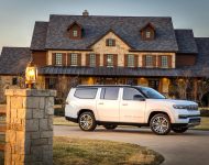 2023 Jeep Grand Wagoneer L - Side Wallpaper 190x150